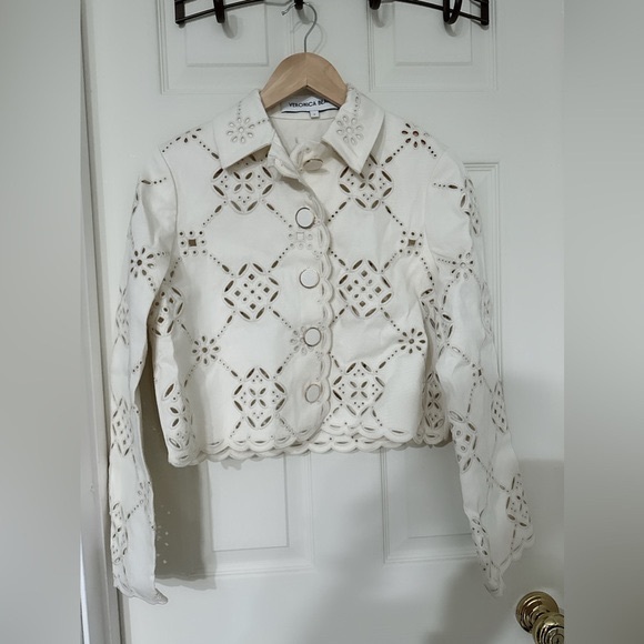 Veronica Beard Adelaide Scalloped Eyelet-Embroidered Jacket - Picture 7 of 9